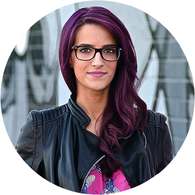 Sarah Schachner (Predator: Badlands, Assassin's Creed Valhalla, Call of Duty: Modern Warfare)