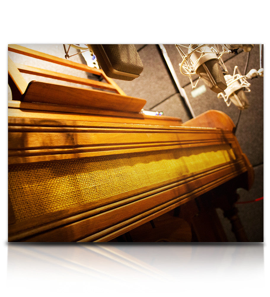 Traveler Organ - Pianos and Organs - virtual instrument sample library for Kontakt by Soundiron